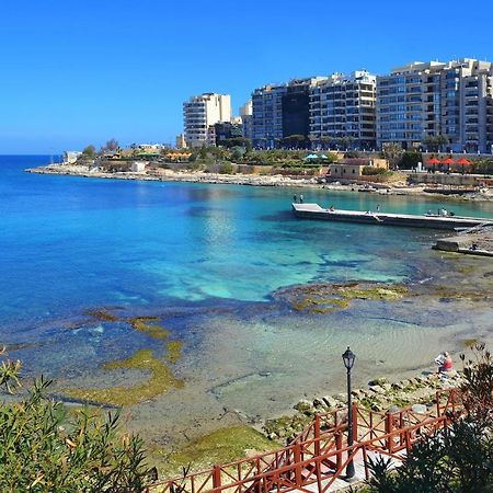 Modern Apartment Steps From Balluta Bay Σλιέμα Εξωτερικό φωτογραφία