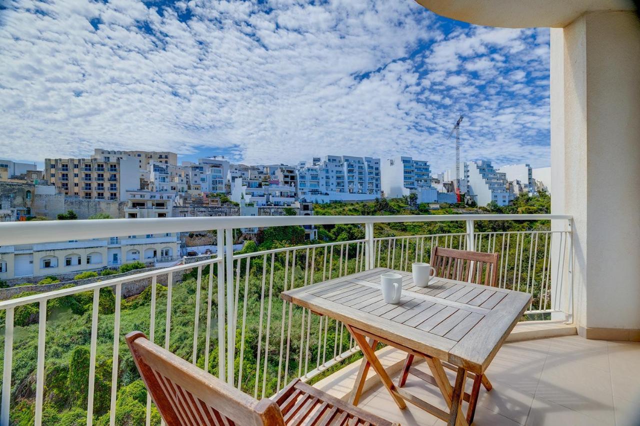 Modern Apartment Steps From Balluta Bay Σλιέμα Εξωτερικό φωτογραφία