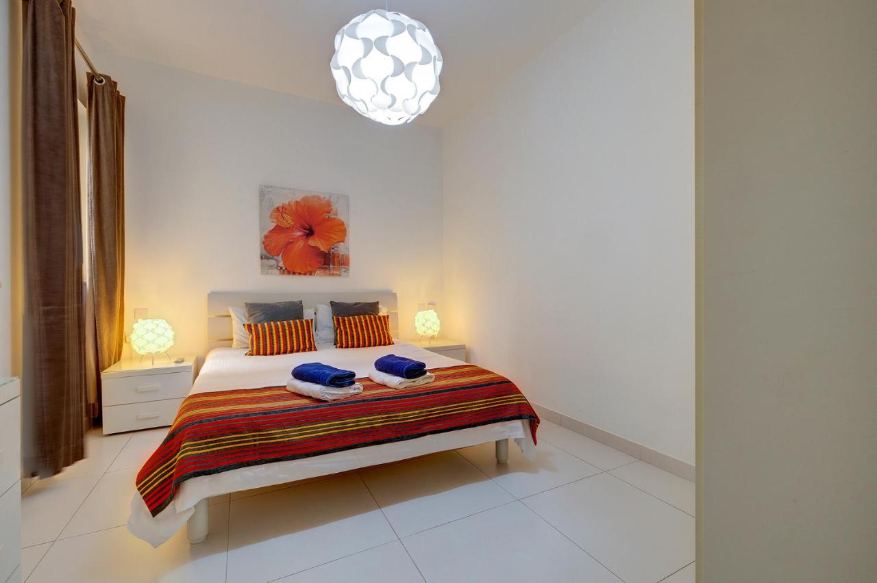 Modern Apartment Steps From Balluta Bay Σλιέμα Εξωτερικό φωτογραφία