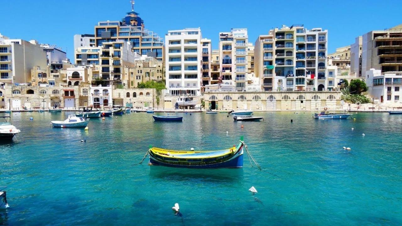 Modern Apartment Steps From Balluta Bay Σλιέμα Εξωτερικό φωτογραφία